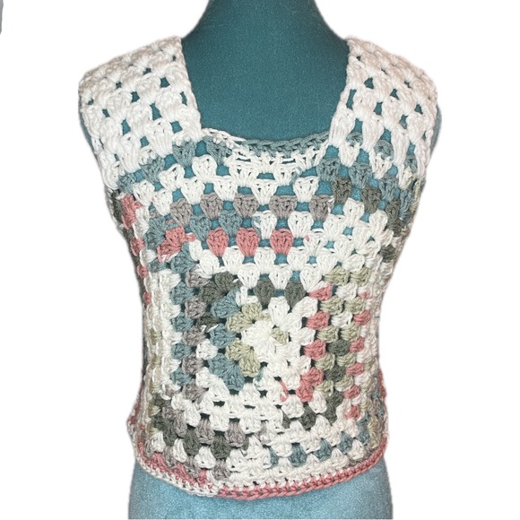 Granny square tank top crochet by seller handmade fits size Small - Large - Picture 4 of 6